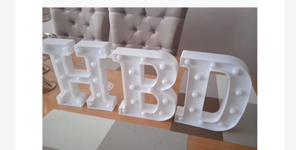 HBD de mesa luminoso para alquiler en eventos