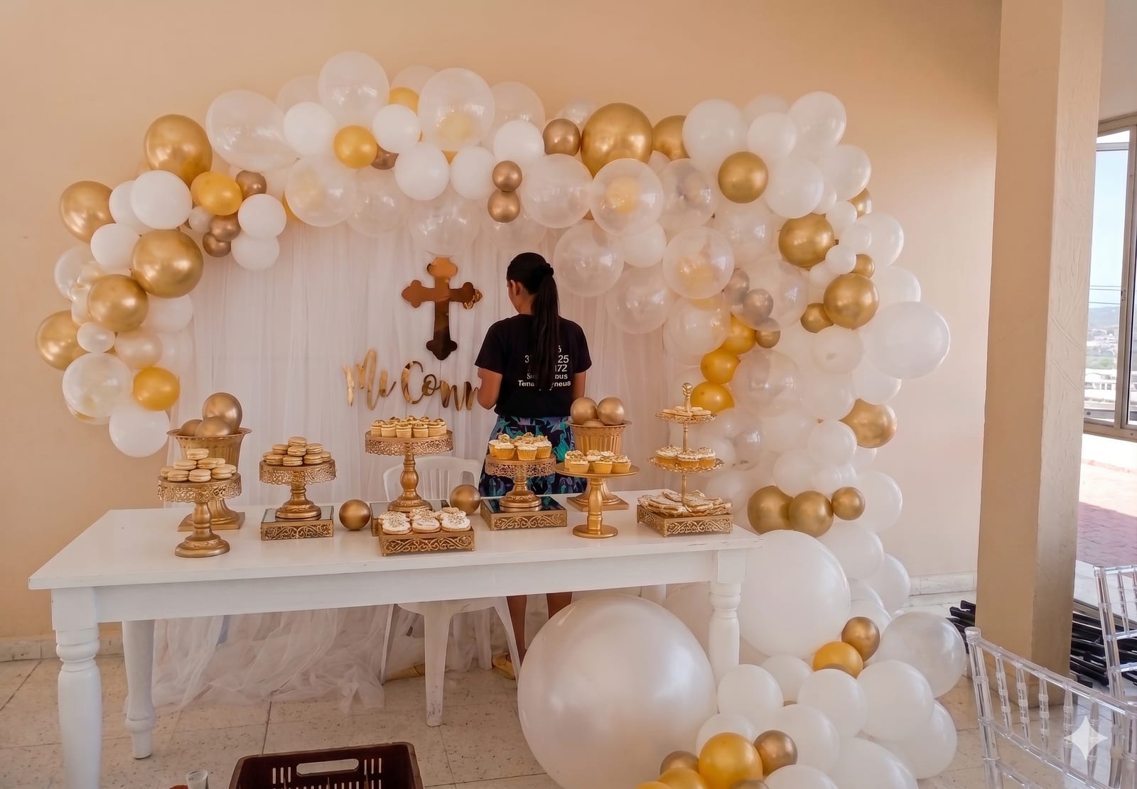 Alquiler de mobiliario y mesas vintage para decorar eventos en Barranquilla